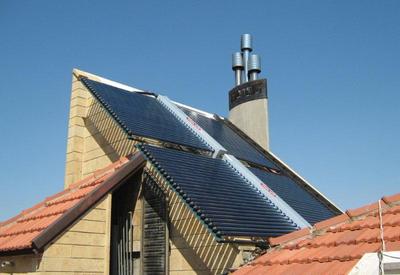 Solar domestic hot water system for a villa